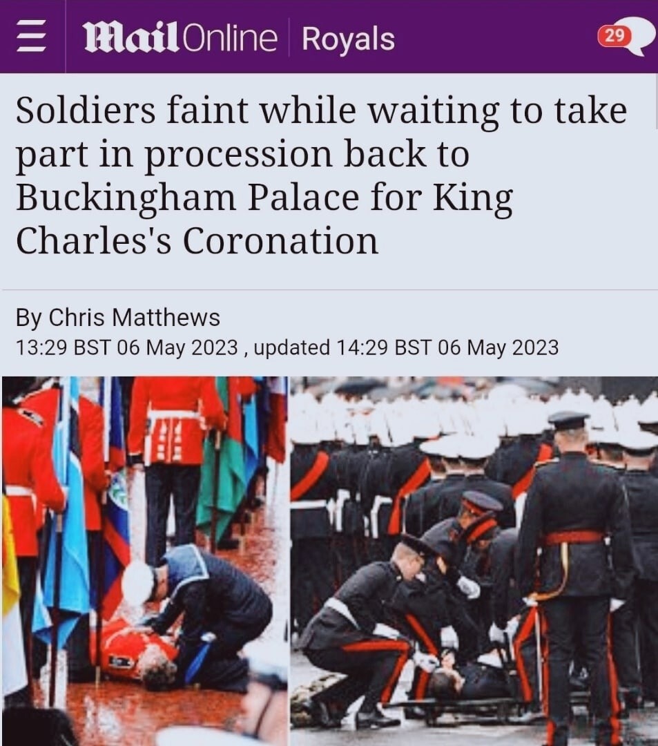 Несколько солдат британской гвардии упали в обморок во время коронации Карла III, сообщает Daily Mail