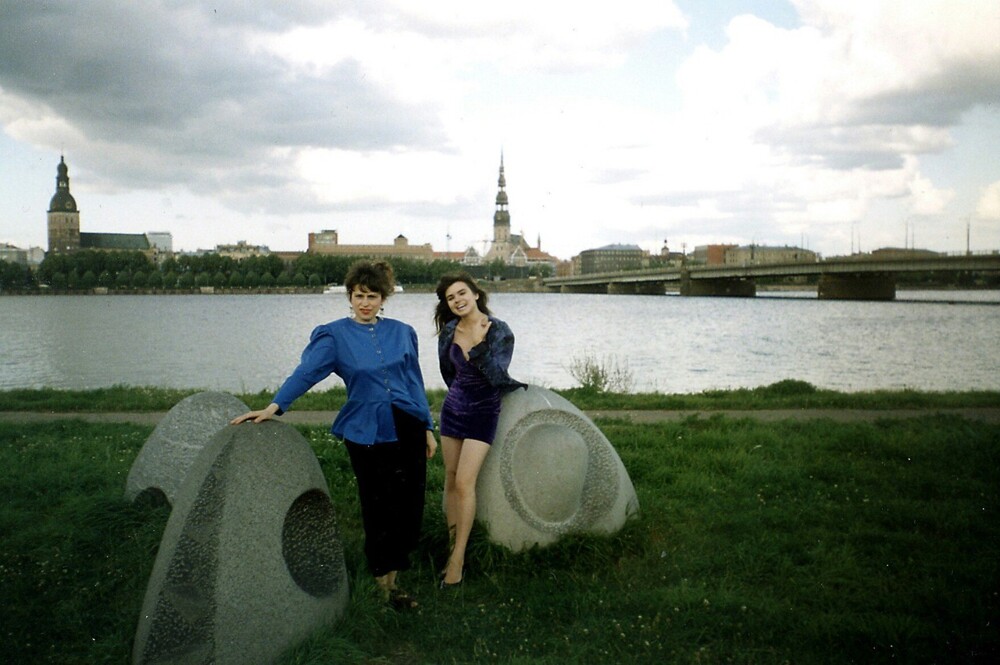 Заячий Остров, на фоне Старая Рига, 1994 год.