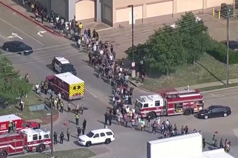 В Техасе неизвестный устроил стрельбу в торговом центре, 8 человек погибли