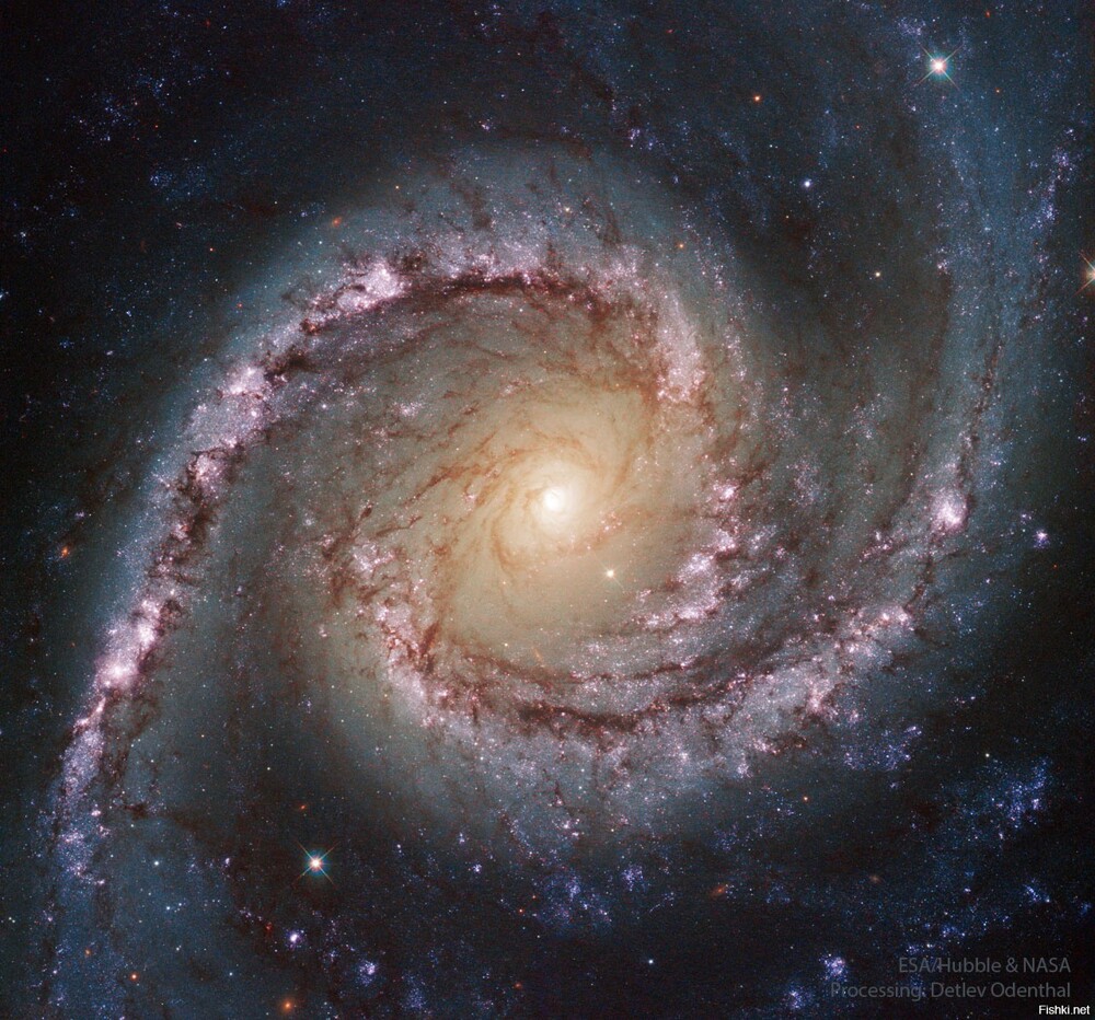 Возможно, эта спиральная галактика не идеальна, но все равно она одна из самы...