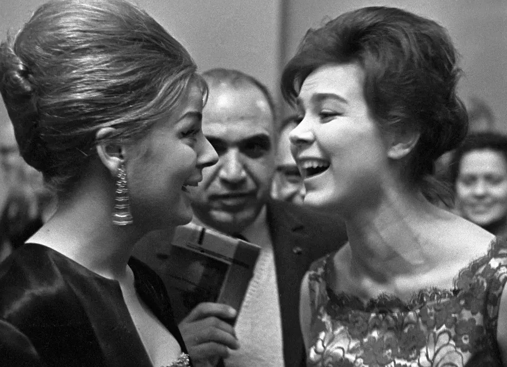 Лариса Голубкина и египетская актриса Надя Лютфи, 1964 год