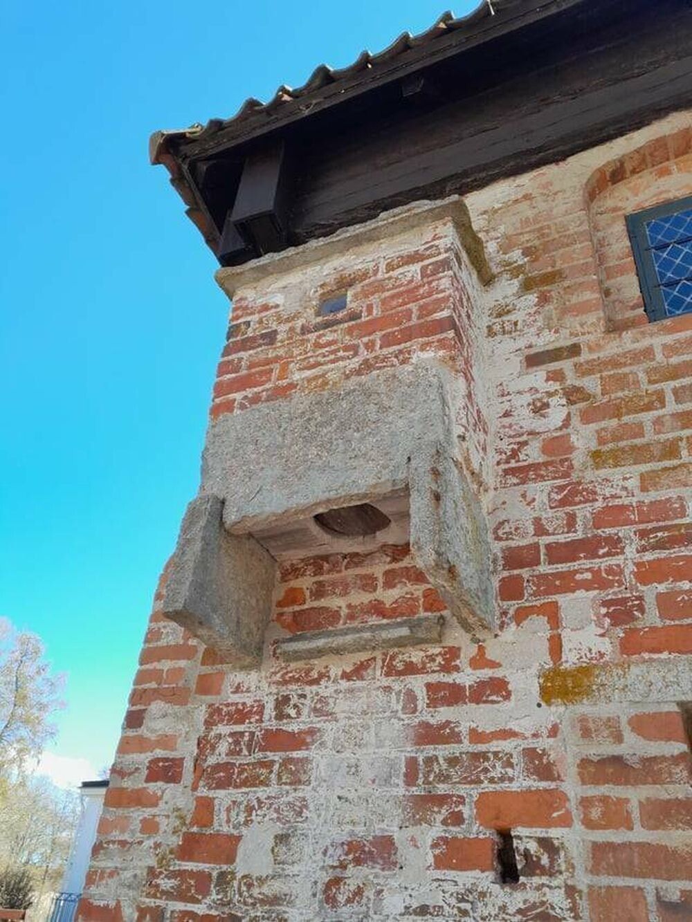 24. Туалет начала 16 века в Вадстене, Швеция