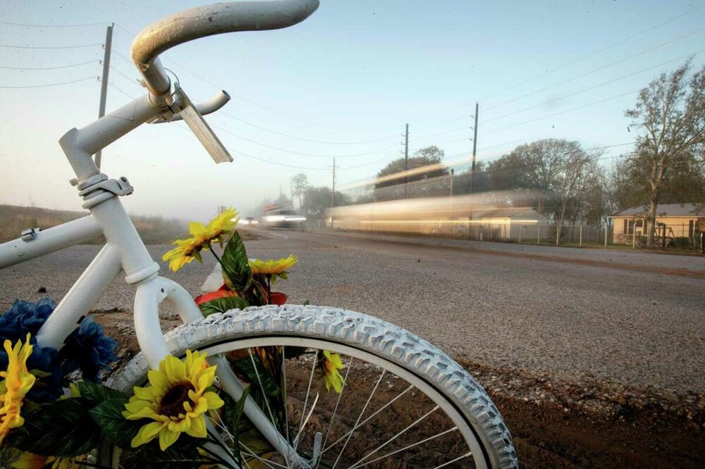 Велосипедиста сбила машина во время велопробега в память о велосипедистах, сбитых машинами