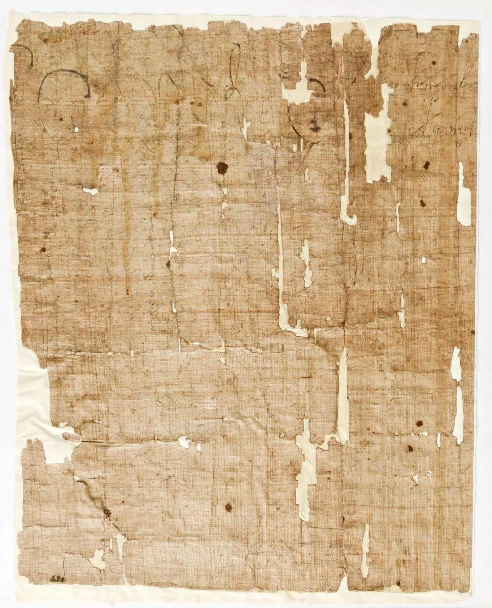 5. Единственный сохранившийся образец почерка римского императора, Феодосия II [в правом верхнем углу]