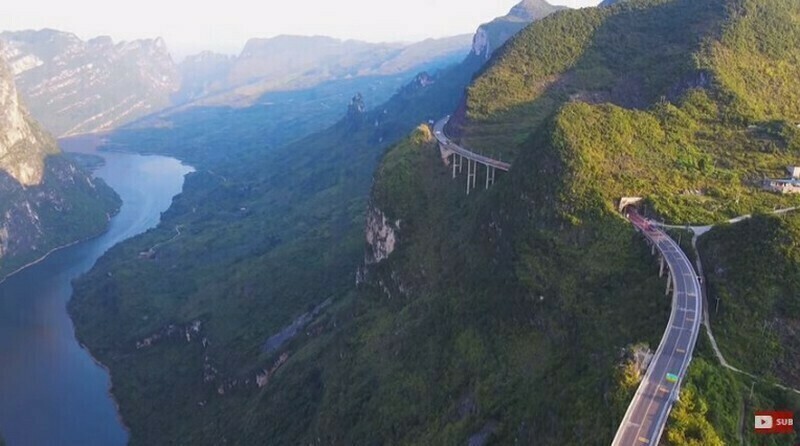 Китай с высоты или как выглядит самая впечатляющая дорога Поднебесной