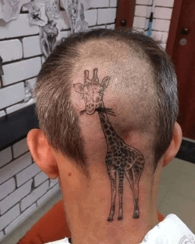 17 странных татуировок, которые можно назвать как угодно, но точно не скучными или банальными