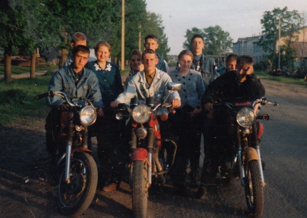 Деревенские ребята, 1996 год.   