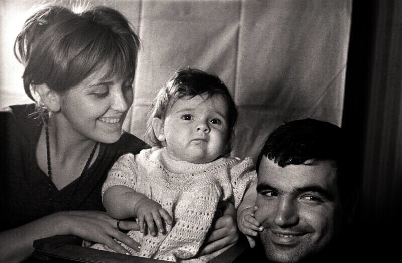 Инна Гулая и Геннадий Шпаликов с дочерью Дашей