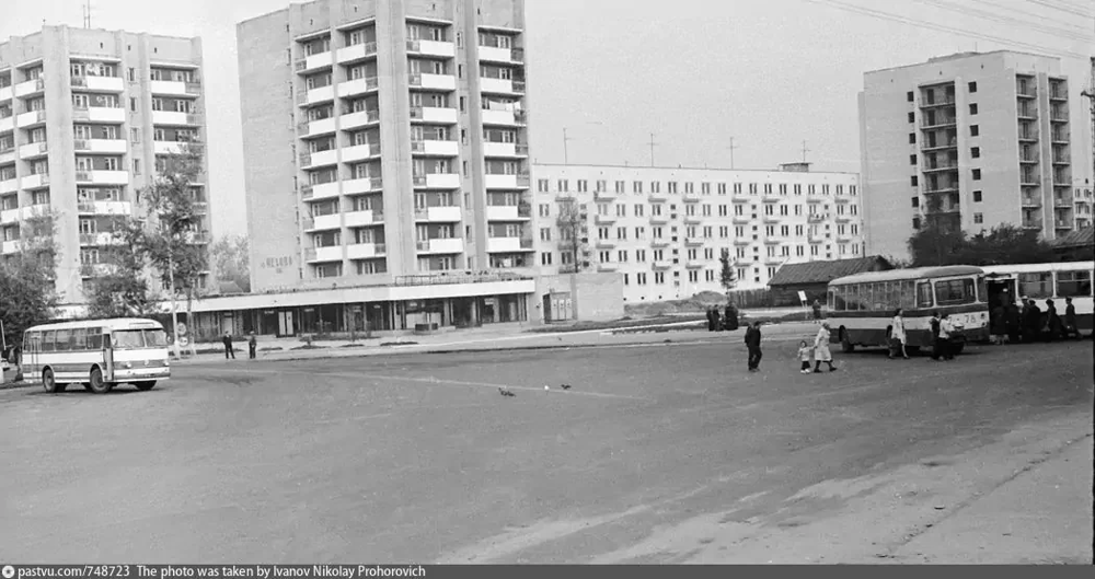 Чехов Московской области, Привокзальная площадь, 1976 год.