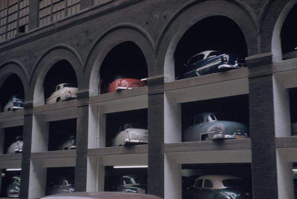 Паркинг в городе Сент-Луис, штат Миссури, 1953 год