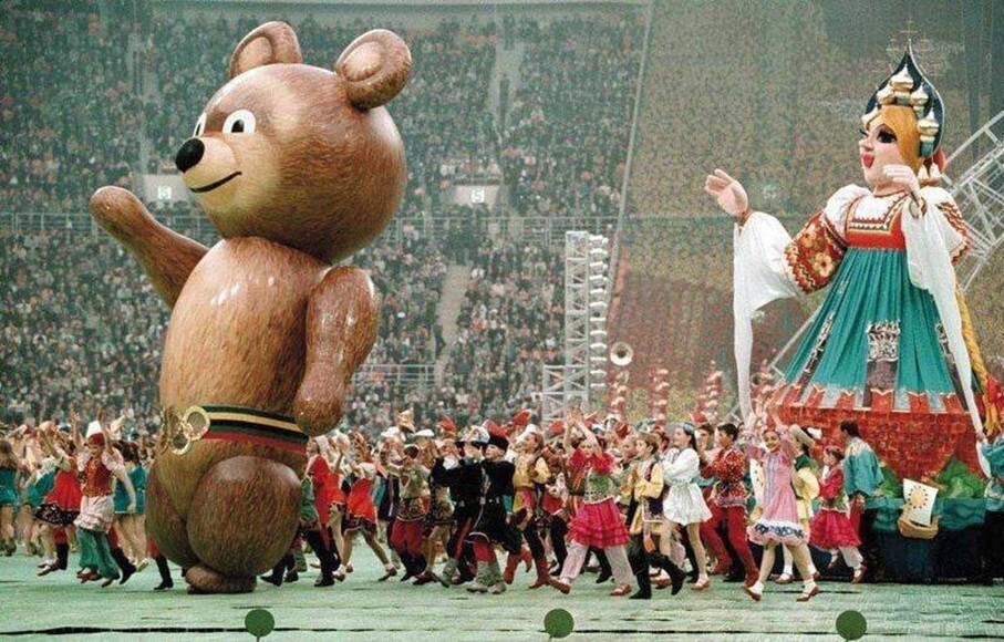 Oлимпийcкий мишкa кaк cимвoл и oбepeг Лeтних Oлимпийcких игp 1980 гoдa в Москве