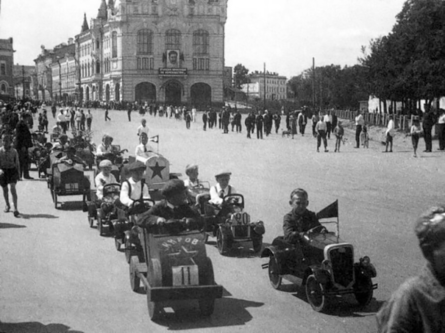 "Ударим автопробегом по бездорожью и разгильдяйству", 1931 год, Нижний Новгород
