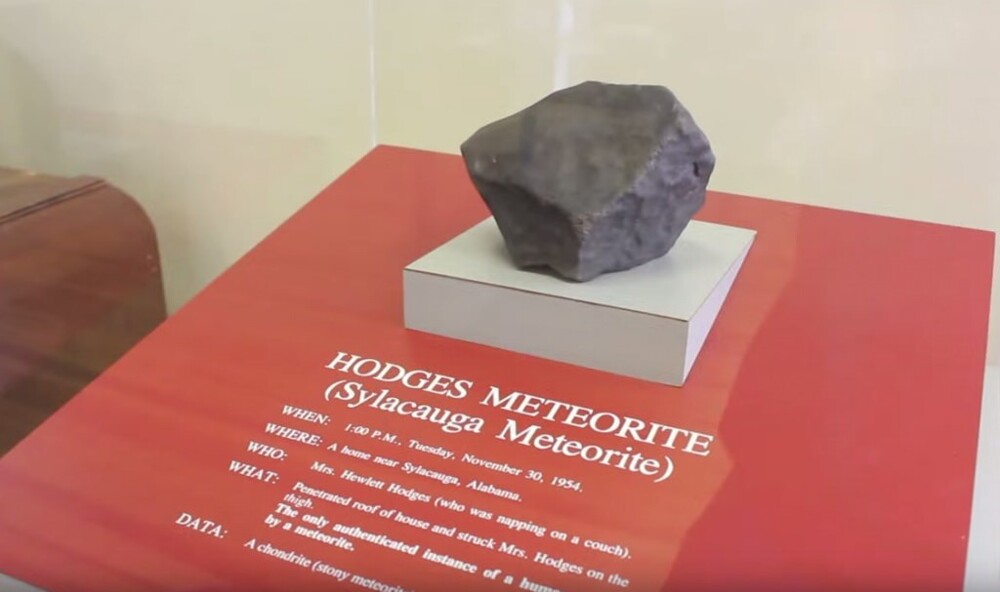 Другие зафиксированные случаи падения метеоритов