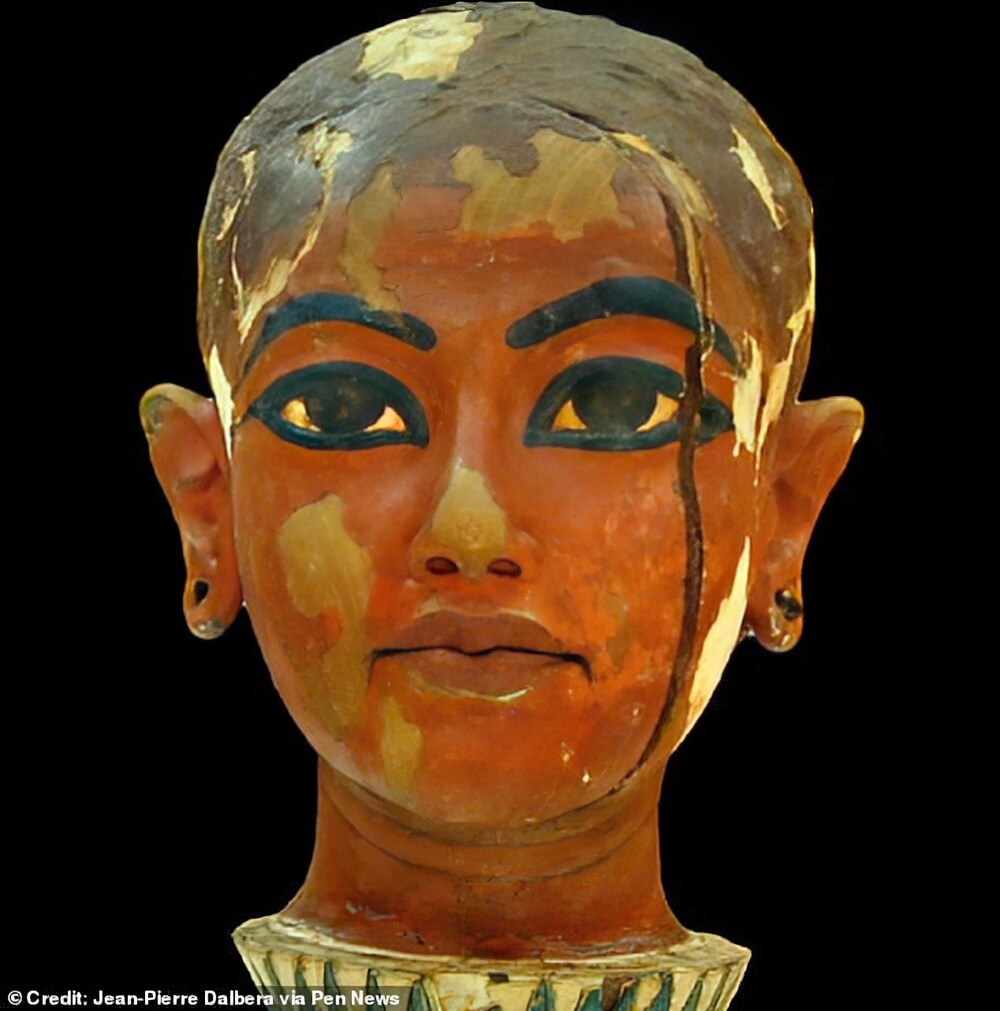 Изображение молодого фараона в детстве, найденное в его гробнице
