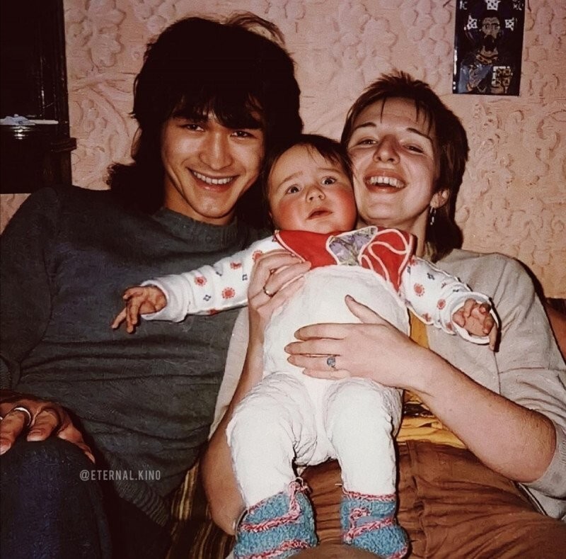 Виктор и Марианна Цой с сыном Сашей, 1985 год
