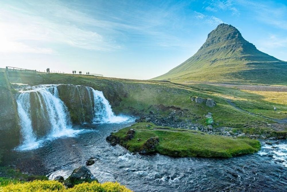 6. Исландия — единственная в мире страна без комаров