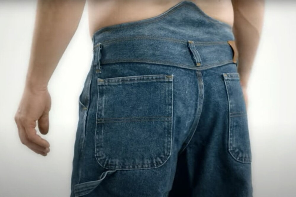 Никакой голой "ж": в Канаде выпустили специальные джинсы для работяг