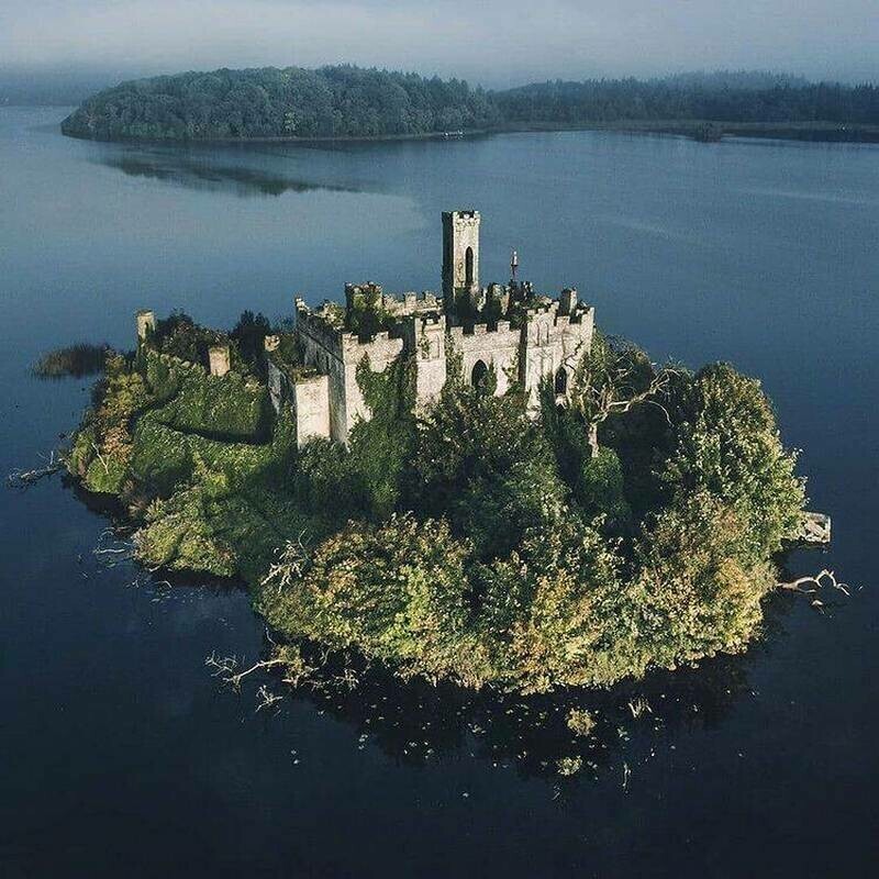 Ирландский замок МакДермотт: кто решил построить замок на крохотном островке