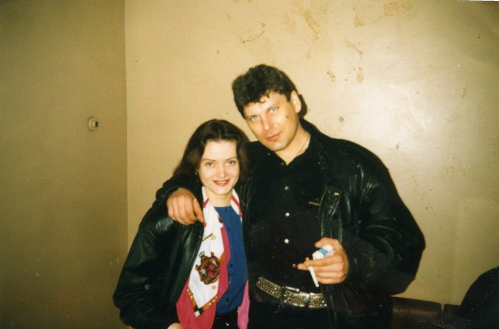 Татьяна Фатеева - вокалистка, в 1990 - 1993 гг. принимала участие в записях альбомов и в выступлениях на концертах с группой «Сектор Газа» 