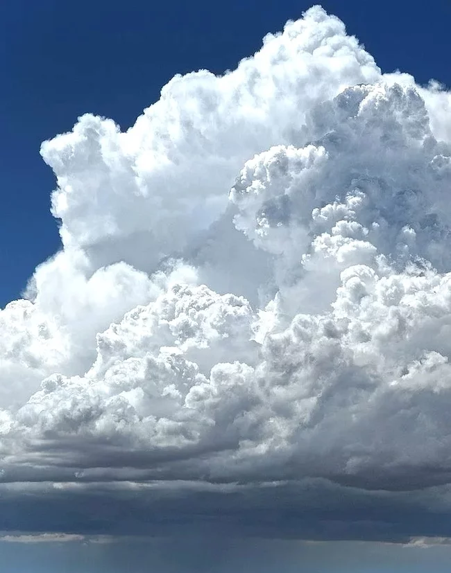 Чем опасны облака и как пилоты их обходят⁠⁠