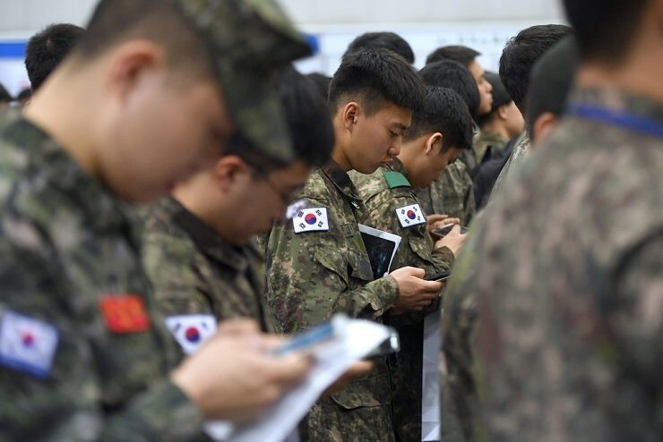 США хотят заставить японцев и южнокорейцев воевать с Китаем