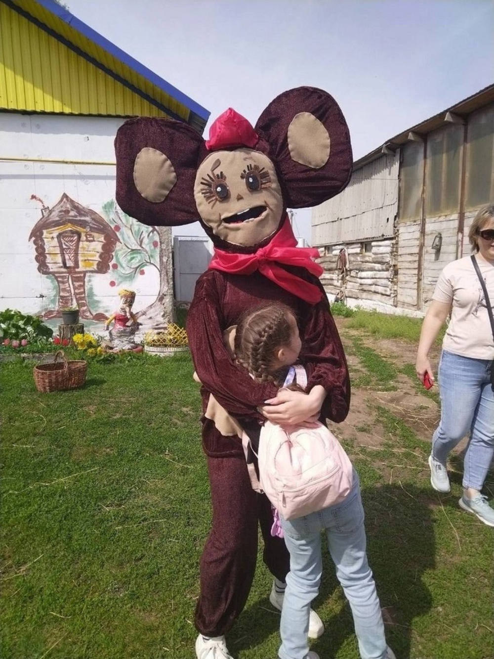 «Чебурашка уже не тот»: на детский праздник в Ульяновской области пришёл жутковатый аниматор