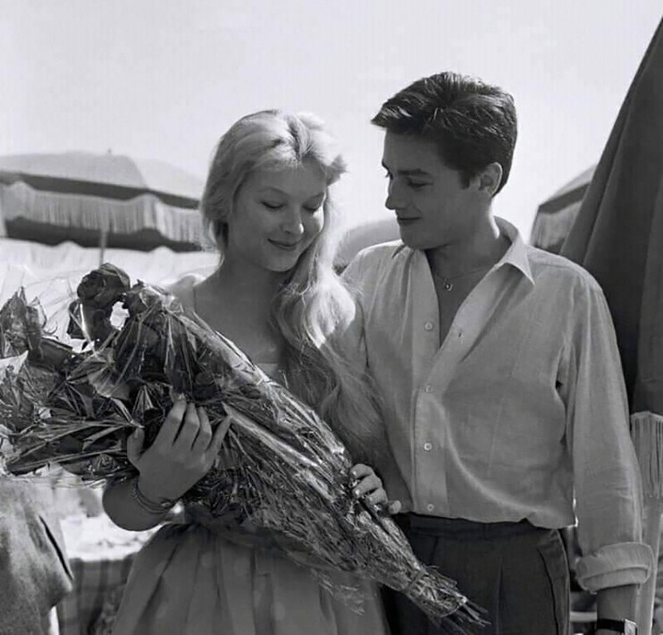 Марина Влади и Ален Делон. Канны, Франция. 1959 год