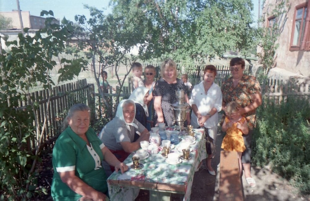 Сасово. Рязанская область. Семейные посиделки, 1997 год.