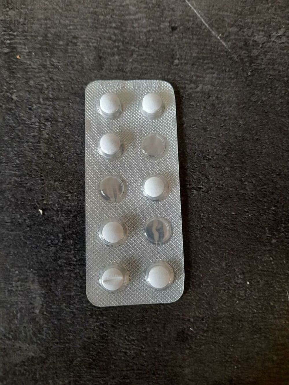 «Мои таблетки от аллергии, за которые я все еще должен платить ту же цену»