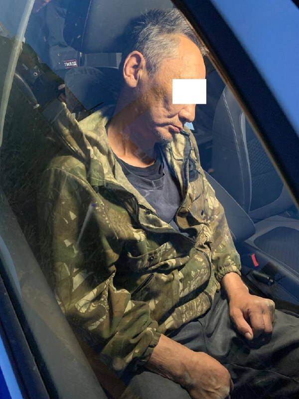 В Якутске пьяный мужчина угнал автомобиль с двумя детьми в салоне — он их не заметил