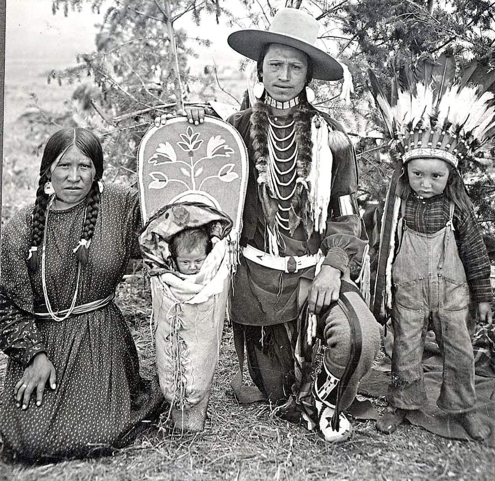 15. Семья индейцев, 1900 год