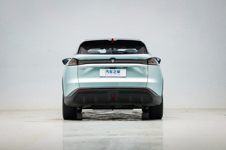 Китайский клон Lamborghini Urus оказался дешевле «Москвича»