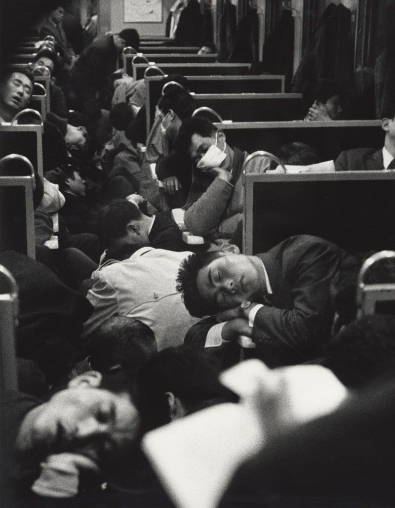 12. Раннее утро в японском поезде, 1964 год