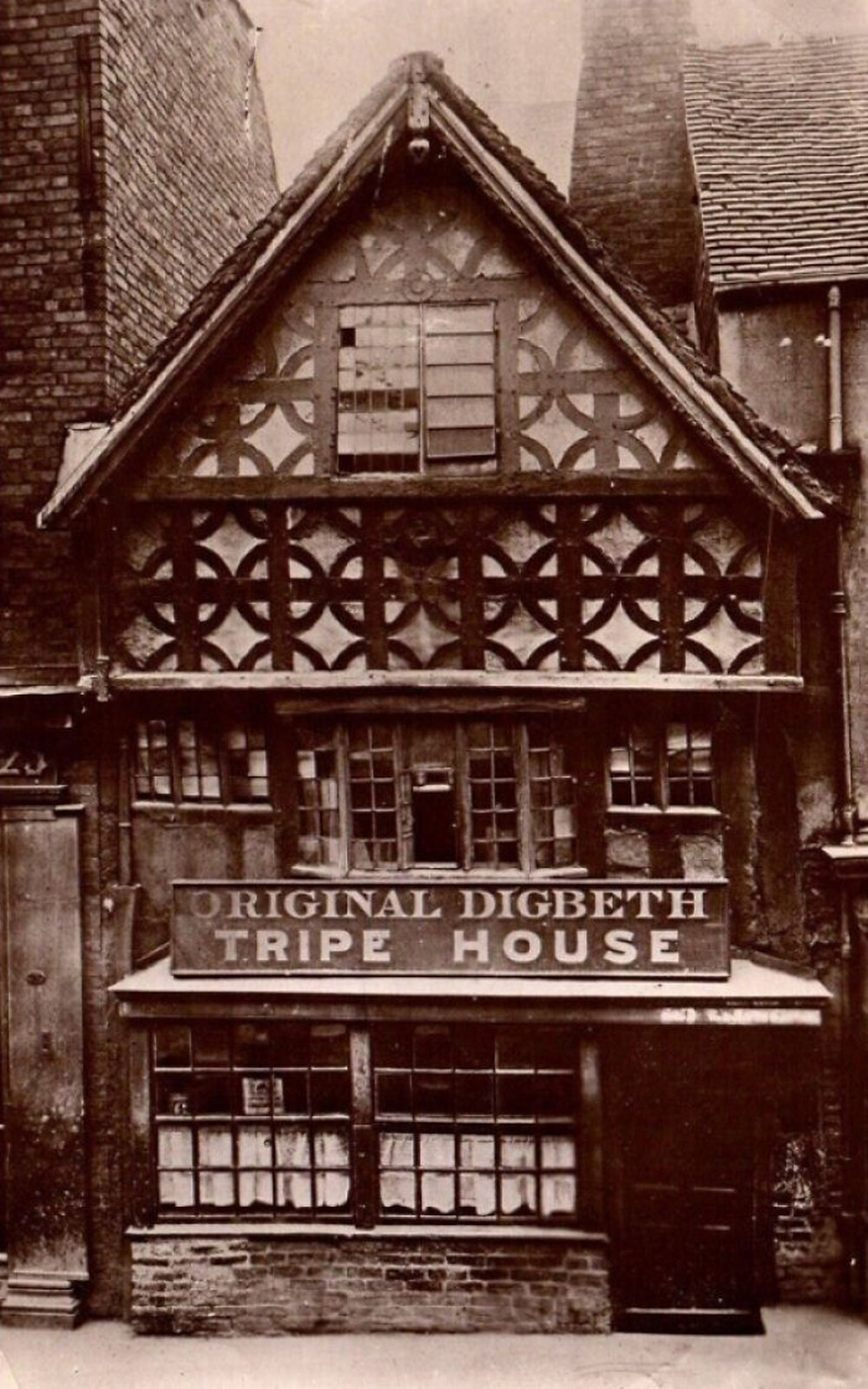 23. «Требушинный дом», Дигбет, Бирмингем, Великобритания (1533—1893)
