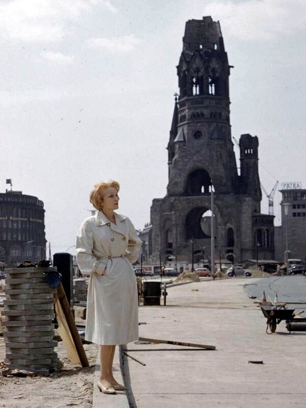 Марлен Дитрих вернулась в Германию спустя 29 лет, 1960 год. Фотограф Джеймс Уитмор