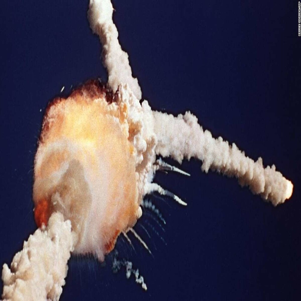 10. 28 января 1986 года произошла страшная катастрофа космического корабля - шаттла "Челленджер". Недавно выяснили, что экипаж корабля не погиб при взрыве, а пытался спасти шаттл