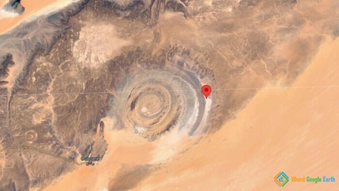 26. "Глаз Сахары". Шингетти, Мавритания