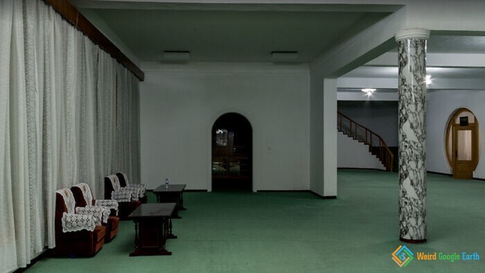 11. Отель в городе Самджиён, Северная Корея. Жутковато