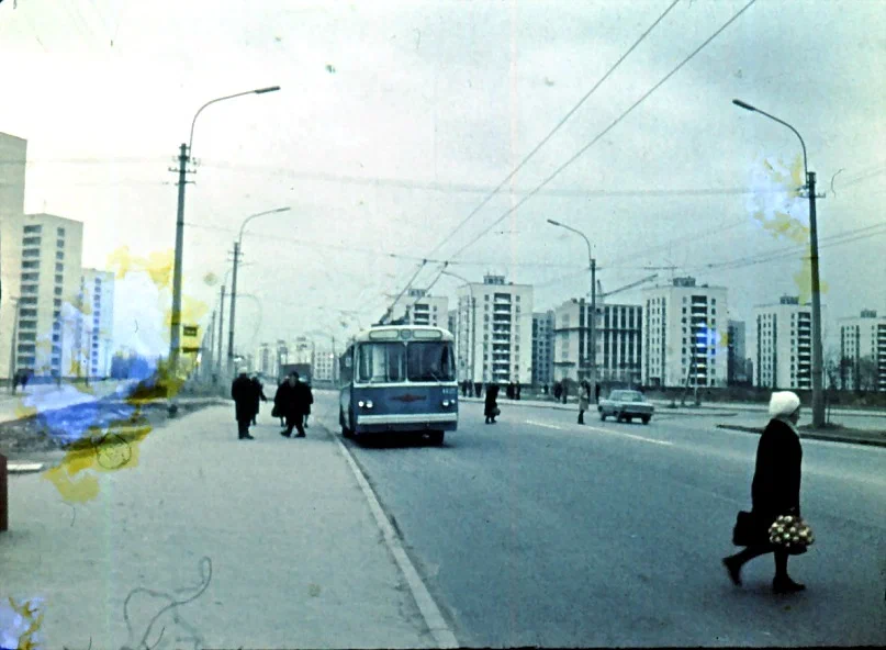 Переносимся на юго-запад города: перекрёсток проспекта Ветеранов и улицы Танкиста Хрустицкого.