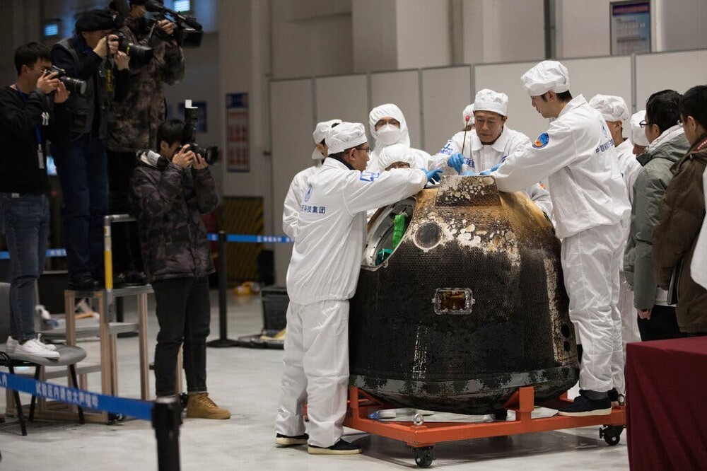 Китай решил добывать на Луне полезные ископаемые