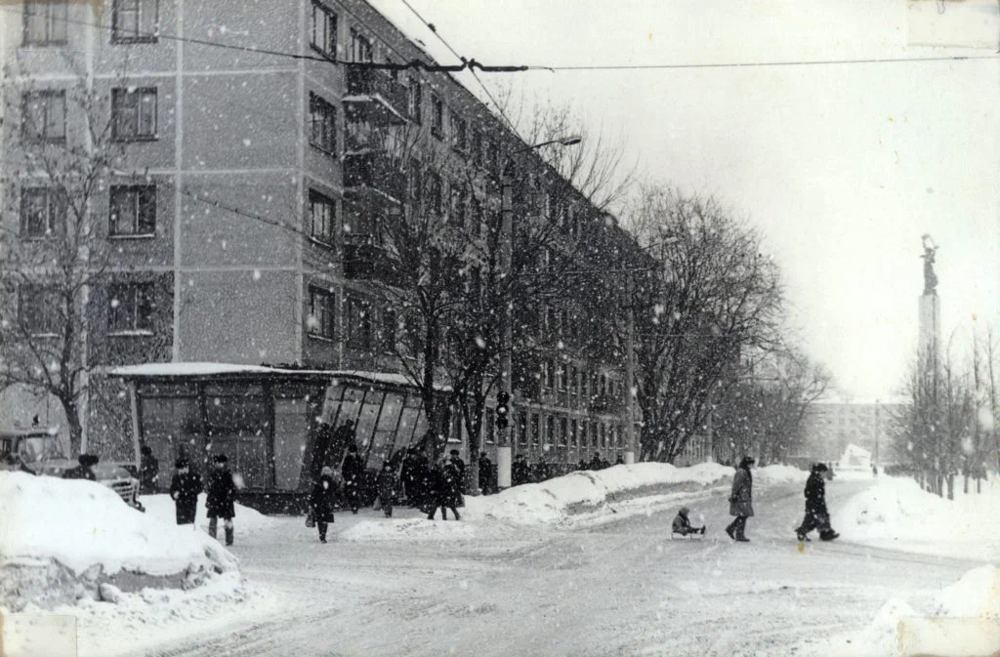 Калуга, магазин "Овощи" на Степана Разина, 1982 год.