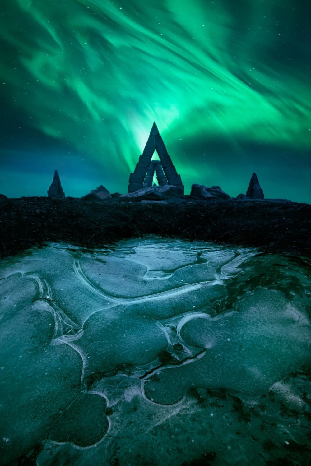 "Ворота Арктики", Даниэль Винье Гарсия, категория "Северное сияние" Место съемки: Рауфархёфн, Исландия