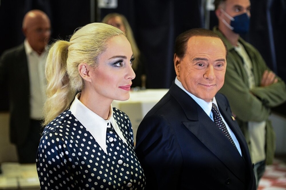 Сильвио Берлускони оставил своей последней жене 100 млн евро