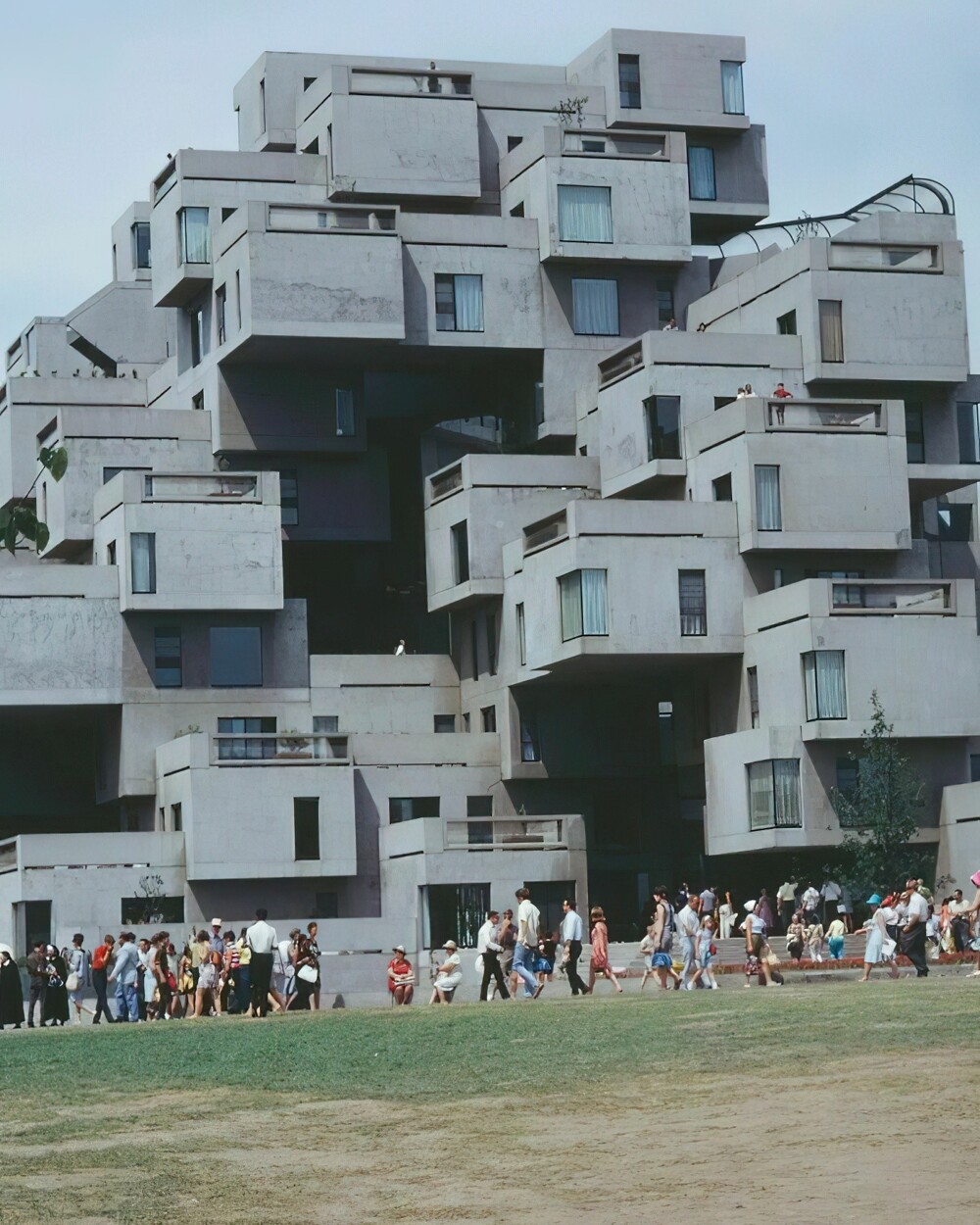 17. Habitat 67, модульный жилой комплекс на Всемирной выставке Expo 67 в Монреале, Квебек, Канада, 1967 год. Используется как жилой комплекс по сей день