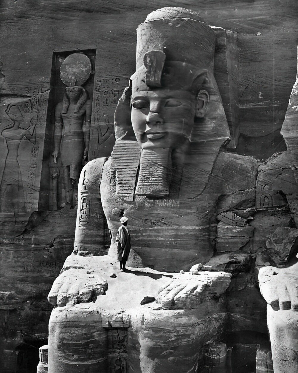 13. Статуя Рамсеса в Египте, 1856 г.