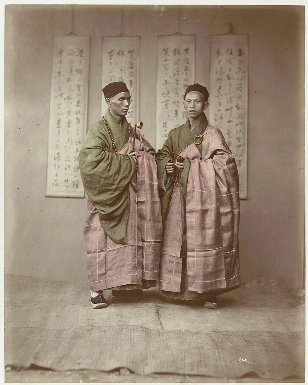 15. Два буддийских монаха, 1875 г.