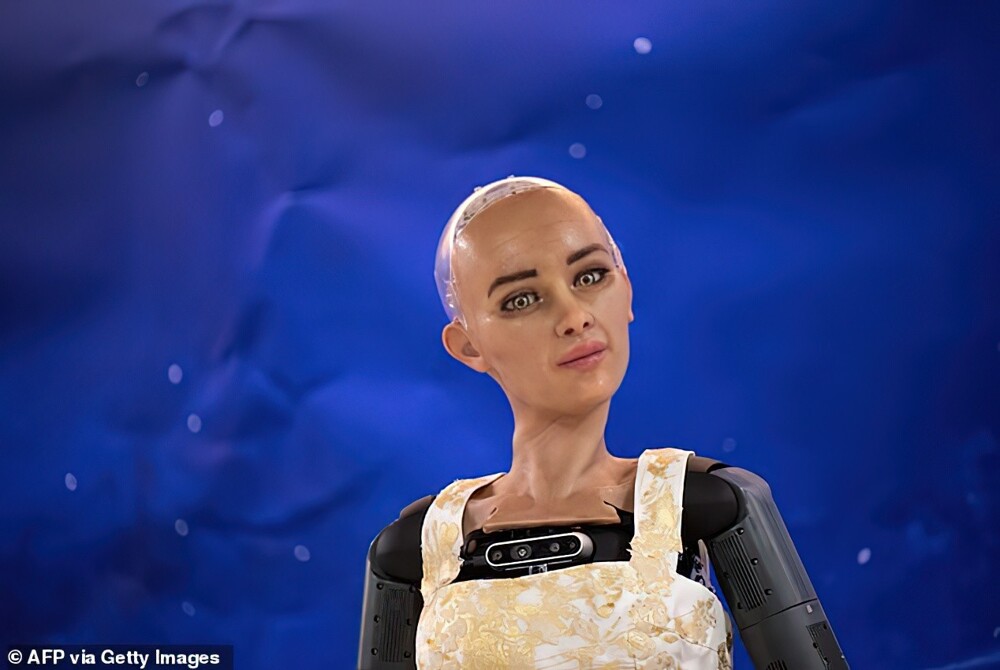 София (Hanson Robotics) — первый в мире робот-посол ООН по инновациям в области робототехники