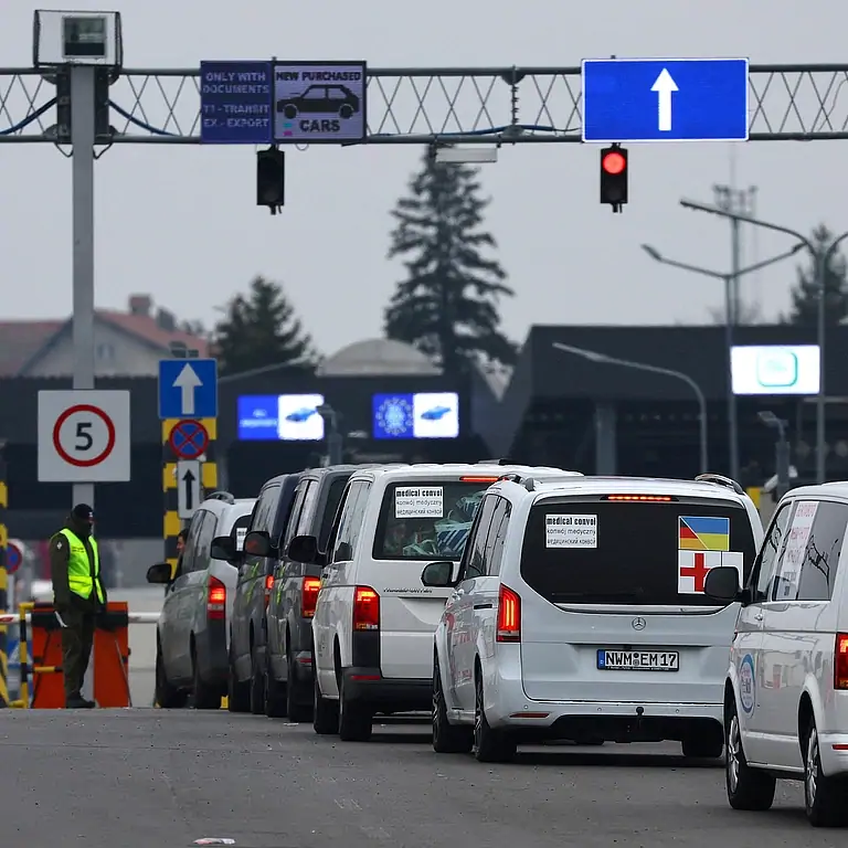 Турист из России с боем отвоевал свое авто у немецких таможенников на границе с Данией