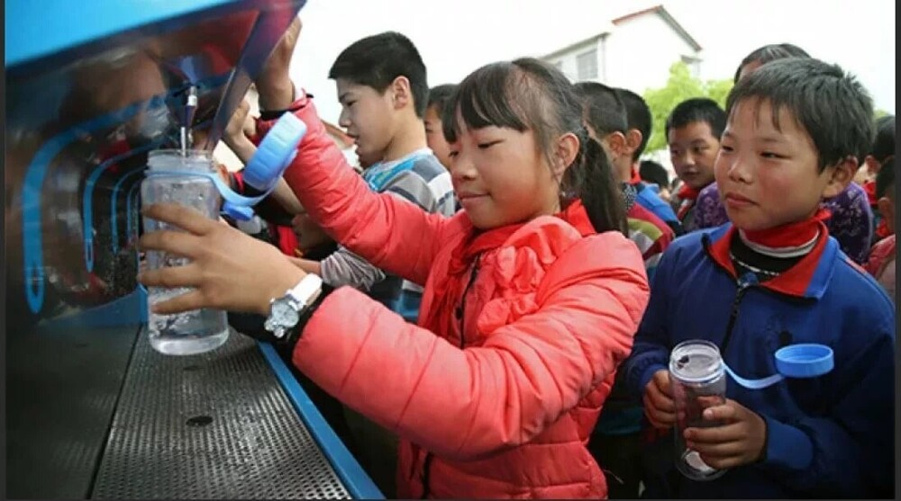 Чем кормят детей в китайских и японских школах