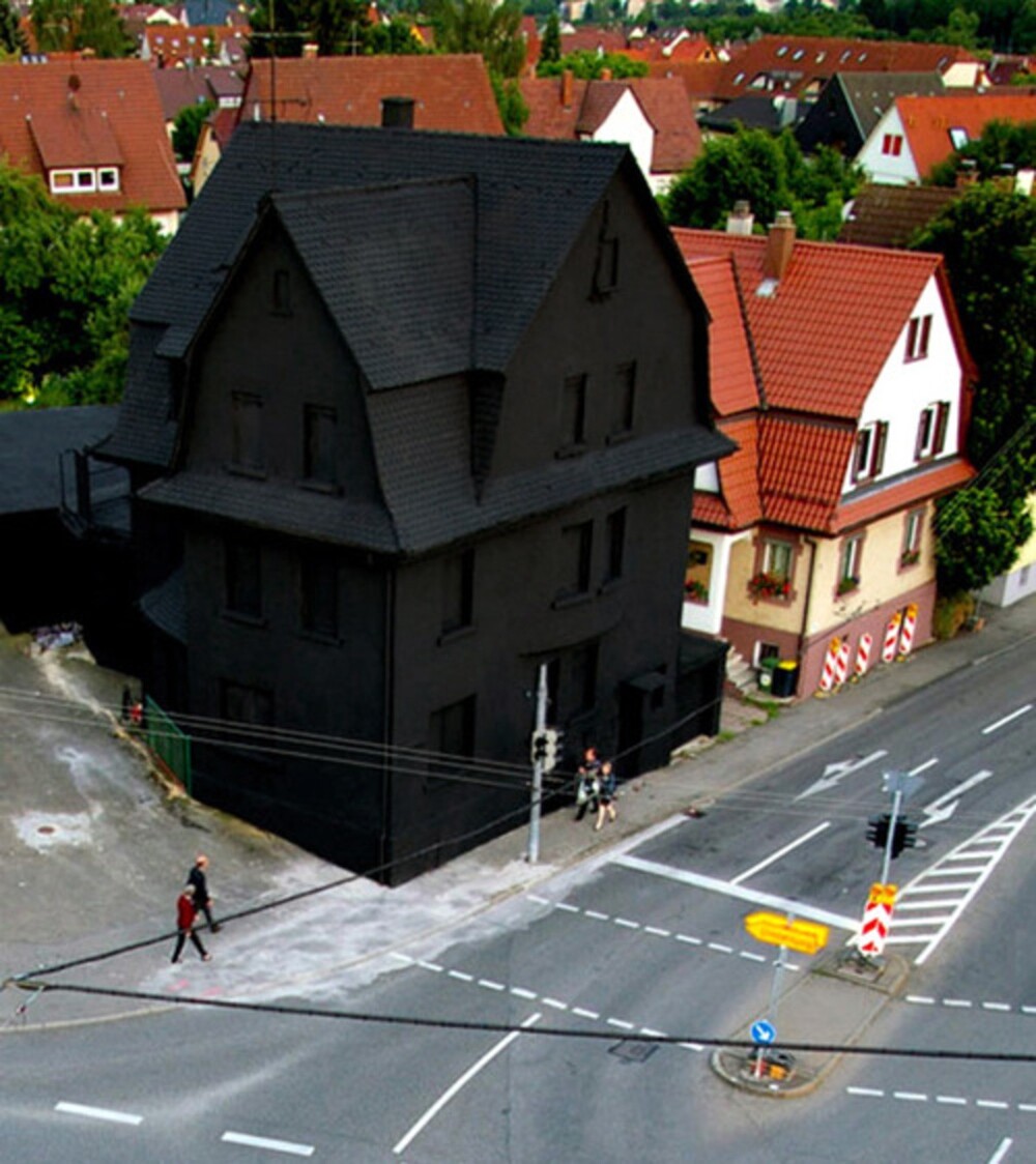 27. Черный дом в Германии